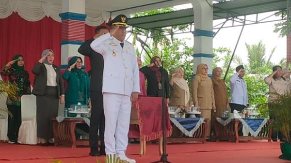 Diguyur Hujan, Peringatan Hari Lahir Pancasila di Buton Utara Digelar di Lapangan Raja Jin