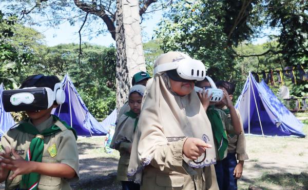 Serunya Leadership Inovatif Camp SD Muhammadiyah 7 Jagir, Siswa Menjajal Aplikasi Digital Ecofem Edu