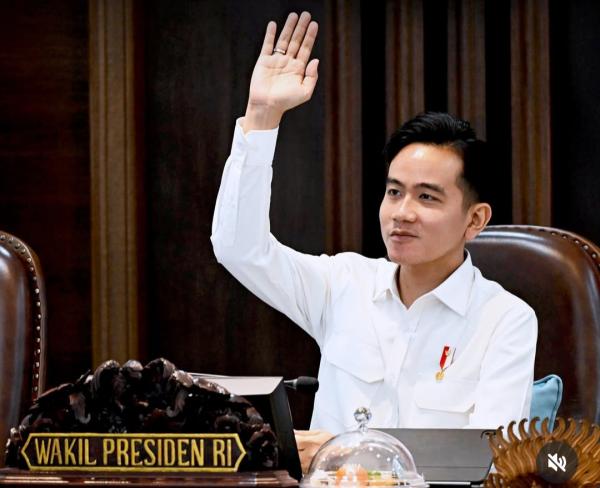 Medsos Wapres Gibran Diduga Follow Akun Judi Online, Ini Penjelasan Istana