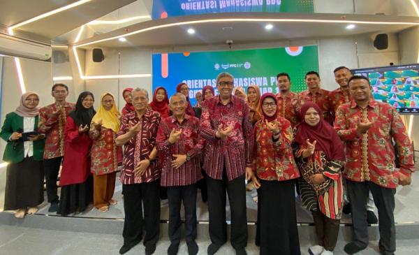 Dua Ribu Lebih Mahasiswa PPG Unusa Ikuti Orientasi, Karakter dan Kompetensi di Era Digital