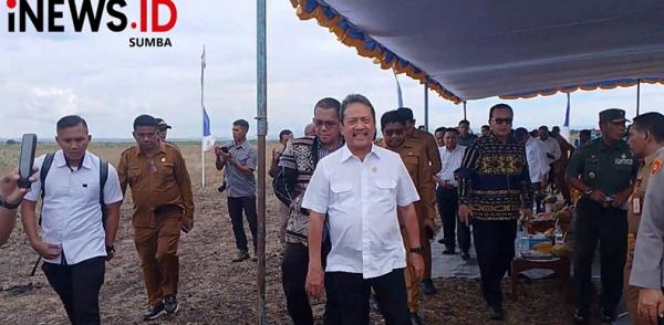 Menteri Kelautan Tinjau Lokasi Proyek Tambak Udang Terintegrasi di Sumba Timur, Diklaim Kelas Dunia