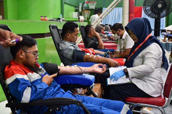 Kilang Balongan Kembali Gelar Donor Darah dan Test HIV untuk Pekerja