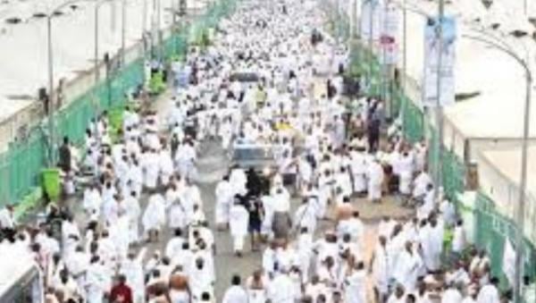 Labbaik Allahumma Labbaik! Jutaan Jemaah Haji Mulai Padati Mina, Tanda Puncak Ibadah Semakin Dekat