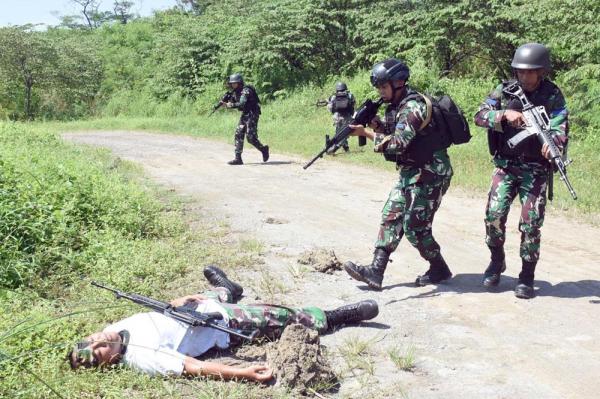Marinir Batalyon Infanteri 5 Asah Kemampuan Tempur dengan Latihan Penghadangan