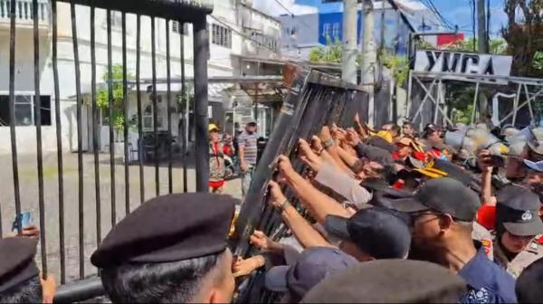 Eksekusi Gedung Cagar Budaya di Surabaya Tuai Protes