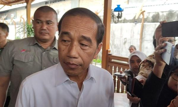 Jokowi Sakit Wajah usai dari Vatikan? Ajudan Sebut Alergi Kulit Sudah Ditangani Dokter