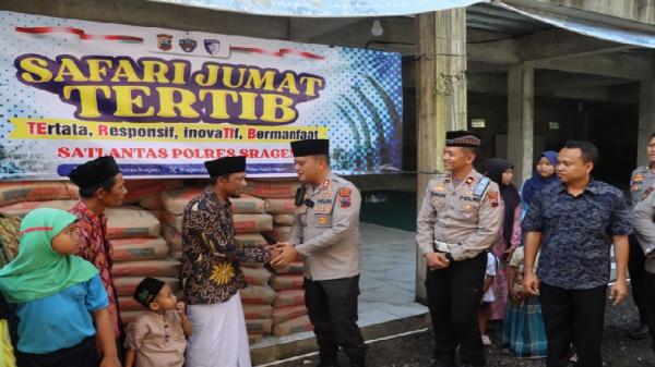Jelang Hari Bhayangkara ke-79, Kapolres Sragen Bantu 200 Sak Semen untuk Dua Ponpes di Tanon
