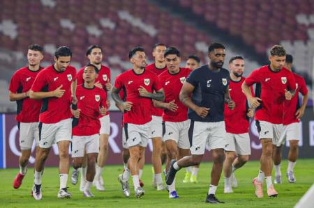 Presiden Prabowo Jamu Tim Garuda Usai Bantai Timnas China 1-0