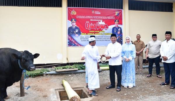 115 Hewan Kurban Disembelih Polda NTT, Daging Langsung Disalurkan Bagi Warga Duafa