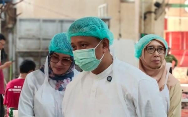 Walkot SS Sampai Minta Maaf Usai Saksikan Pemotongan Hewan Kurban di RPH Tapos Depok, Ada Apa?