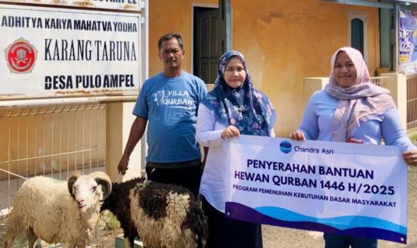 Kurban dari Industri, Bahagia Sampai Kampung! Chandra Asri Serahkan Puluhan Hewan Kurban untuk Warga