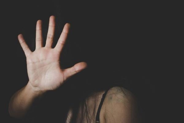 Dukun Cabuli Istri Orang saat Ritual, Suami Diminta Tak Keluar Kamar Mandi
