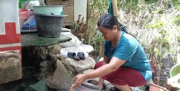 Rumah Terseret Arus Sungai Cidurian, Warga Cikande Kabupaten Serang Hidup dalam Ancaman Longsor