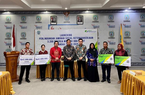 Pemkab Lamandau Berikan 3.200 Pekerja Perlindungan Sosial BPJS Ketenagakerjaan