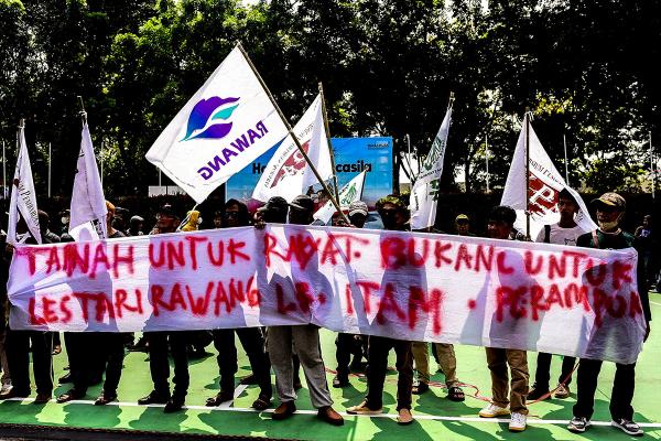Potret Aksi Warga Tolak Pengambilan Wilayah Kelola Masyarakat 