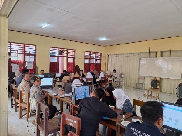 Hari ke-3 Pelaksanaan SPMB di Karawang: Jurusan Pertanian Banjir Peminat