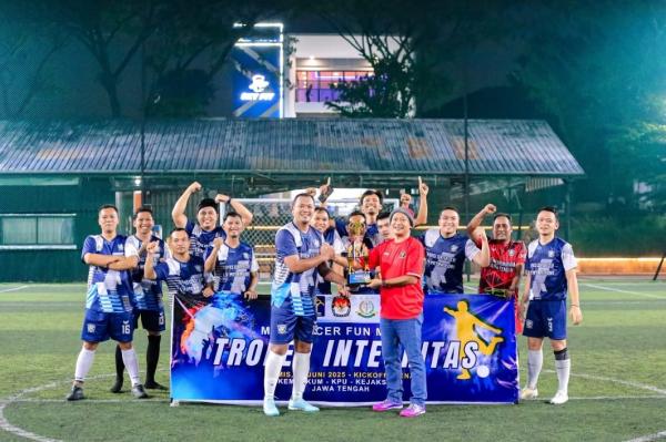 Kemenkum Jawa Tengah Sabet Juara Pada Turnamen Minisoccer Trofeo Integritas