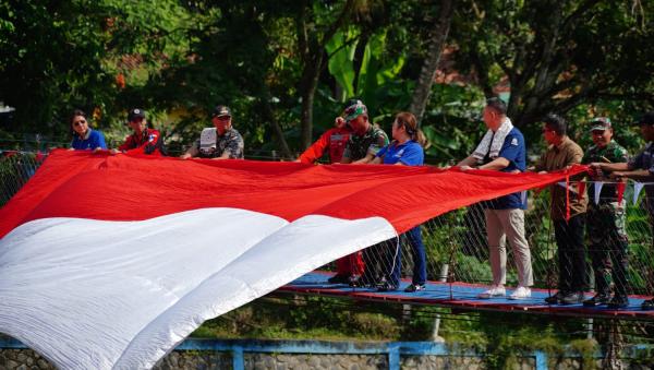 Bupati Garut Resmikan Jembatan Gantung Cikaso, Simbol Asa dan Penguat Ekonomi Warga