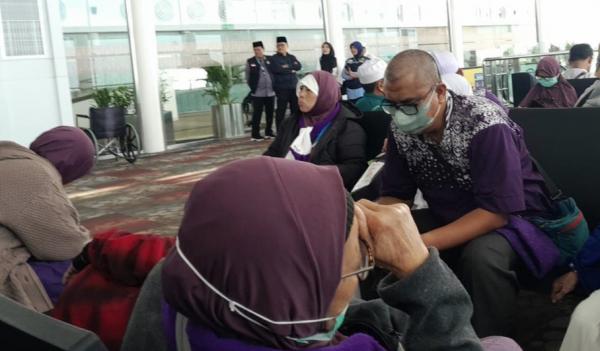 Terungkap! Pesawat yang Diancam Bom Bawa 442 Orang Jemaah Haji Asal Depok