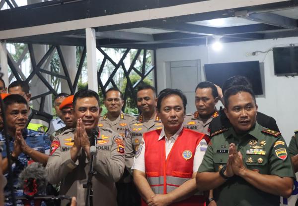 Polda Sumut dan TNI Sigap Tangani Ancaman Bom di Pesawat Haji, 442 Penumpang Selamat Dievakuasi