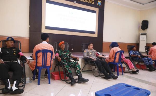 HUT ke 79 Bhayangkara, Polres Jombang Gelar Donor Darah, Terkumpul 101 Kantong