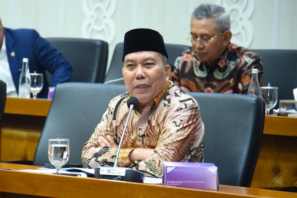 Muazzim Akbar Tanggapi Video Viral Bupati Lotim Usir Wisatawan: Lebih Baik Bangun Fasilitas Wisata