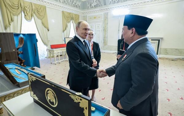 Prabowo Kunjungi Rusia, Putin Siap Kembangkan Nuklir di Indonesia