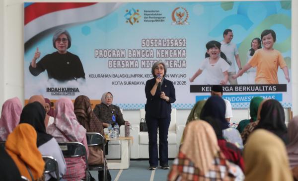Menuju Keluarga Berkualitas, BKKBN dan DPR RI Sosialisasikan Program Bangga Kencana di Surabaya