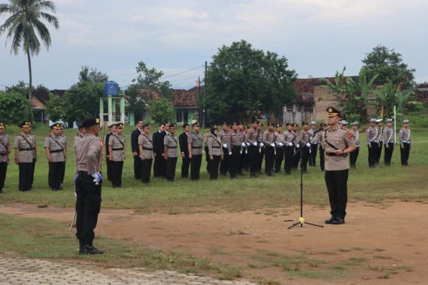 Polres Pringsewu Gelar Ziarah dan Tabur Bunga Peringati Hari Bhayangkara ke-79