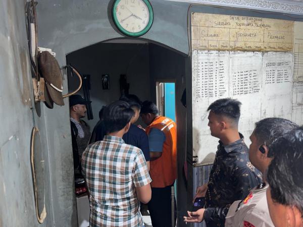 Pemuda di Karawang Tewas Ditusuk Oknum Satpam Kawasan Pergudangan Santoso Logistik