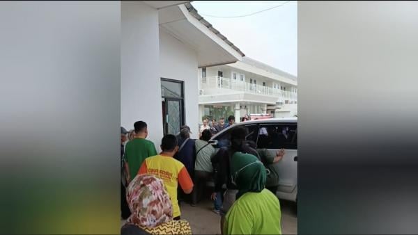 Minibus Tabrak Apotek RS PMC Pamanukan, Remaja 17 Tahun Tewas, Berikut Kronologinya