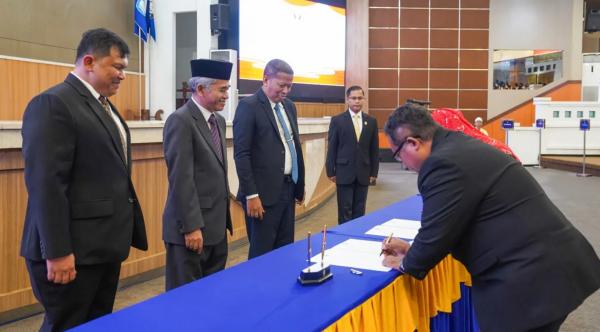 Lantik Pejabat Baru, Rektor Undip Cerita Lawasan ke China: Ini Peluang Emas
