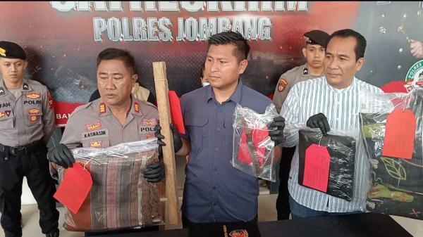 Kematian Pengusaha Mebel di Jombang Terungkap, Diracun Potas dan Dianiaya Istri Siri