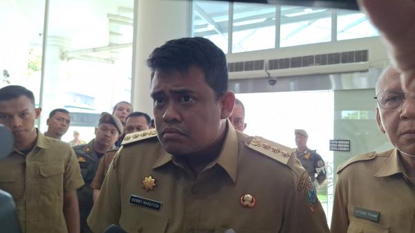 Gubernur Bobby Nasution Sesalkan Penangkapan Kadis PUPR Sumut oleh KPK