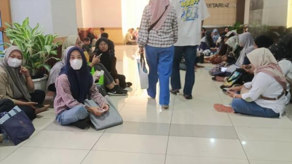 Pendaftaran Sekolah Gratis Membludak, Disdik Depok Sediakan 8 Loket