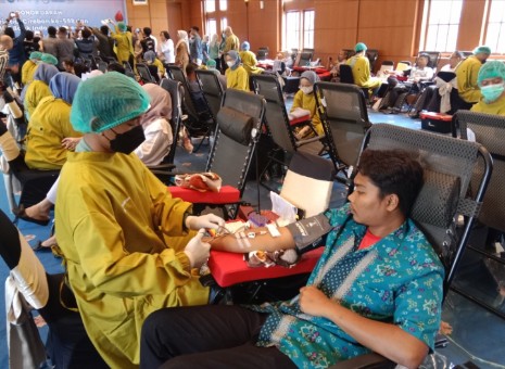 Cirebon Pecahkan Rekor MURI Donor Darah Sektor Keuangan