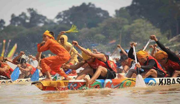 Tradisi Pacu Jalur Riau Mendunia, Netizen Vietnam, Filipina, Malaysia Ribut Klaim Milik Mereka