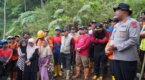 Pencarian Korban Longsor di Salawu Tasikmalaya Resmi Dihentikan, Kedua Korban Belum Ditemukan