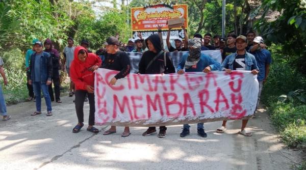 Warga Geruduk Tambang, Pemerintah Dinilai Abai Atasi Kekacauan Galian Pasir di Cimarga Lebak