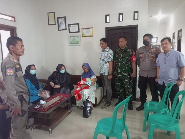 BREAKING NEWS Bayi Laki-laki Ditemukan dalam Kantong Plastik di Semak-semak Ciampea Bogor