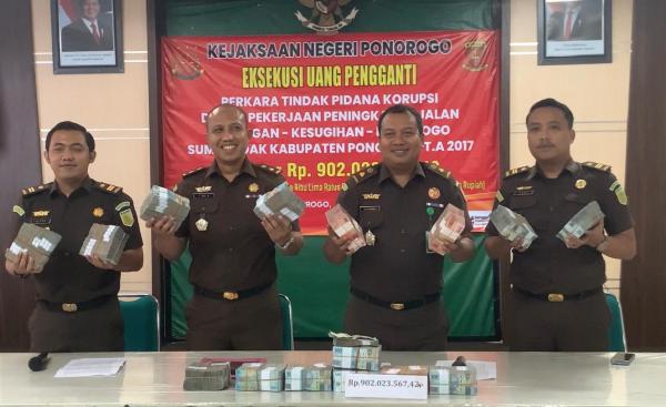 Terdakwa Korupsi Perbaikan Jalan di Ponorogo Kembalikan Uang Sebesar Rp900 Juta