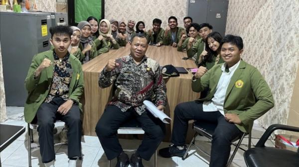 KKN Mahasiswa UPN Jatim, Latih UMKM dengan Pemasaran Digital