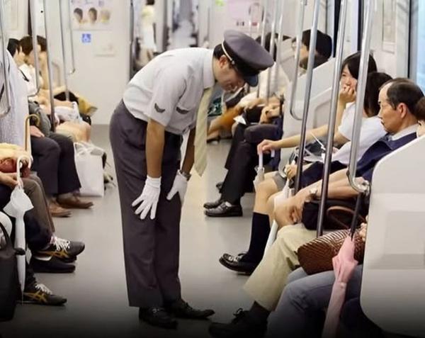Viral Masinis di Jepang Minta Maaf Gegara Kereta Terlambat 35 Detik