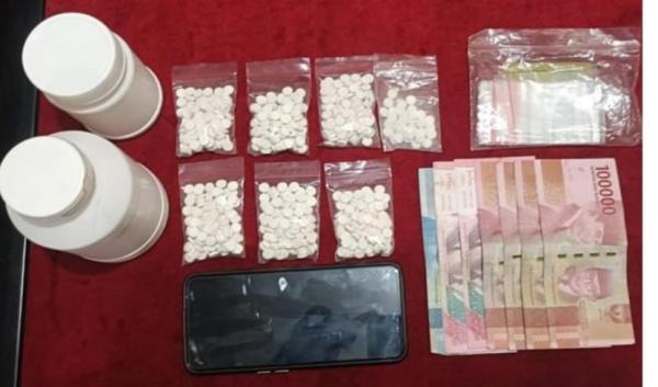 Gagal Edar! 634 Butir Pil Koplo Disita, Pengedar Asal Tarokan Kediri Dibekuk Polisi