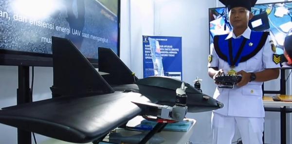 Mahasiswa STTAL Surabaya Kembangkan Drone Tempur Canggih