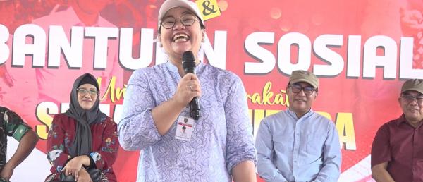 Realisasikan Janji Kampanye, Agustina-Iswar Serahkan Bantuan Operasional Bisyaroh kepada 6.572 Pener