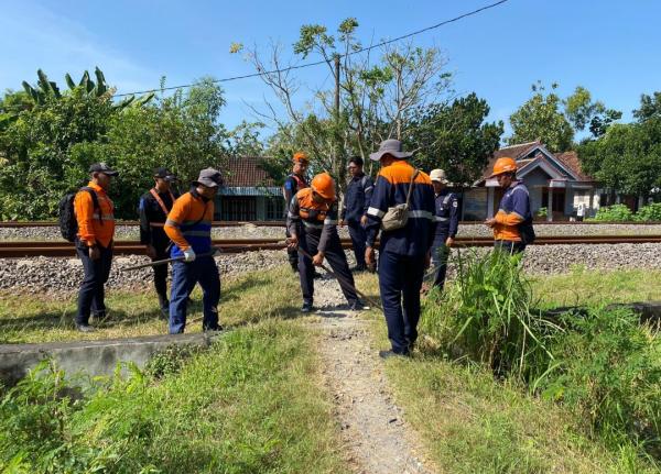 Awas Bahaya! KAI Tutup 5 Perlintasan Liar di Bojonegoro, Demi Keselamatan Warga dan Kereta Api