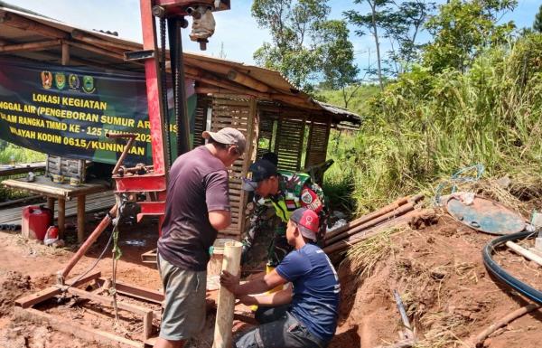 Atasi Krisis Air Bersih, Satgas TMMD Kuningan Bor Sumur Dalam di Daerah Pelosok