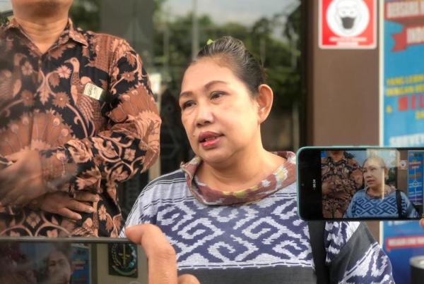 Panas, Istri Tersangka Korupsi Proyek TBM Mojokerto Siap Buka Borok Pemkot di Pengadilan