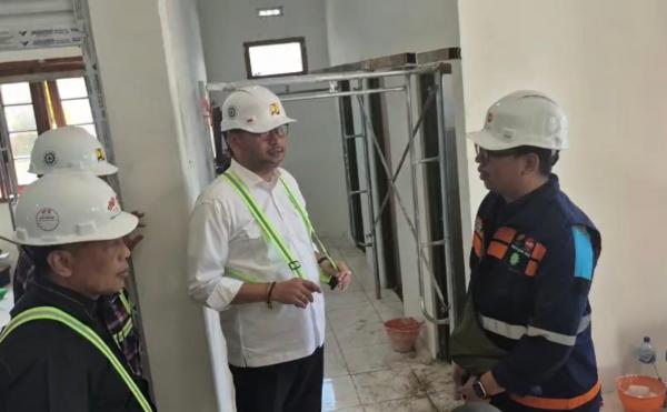 Sekjen Kemensos Mendadak Datangi Ponorogo Melihat Pengerjaan Sekolah Rakyat